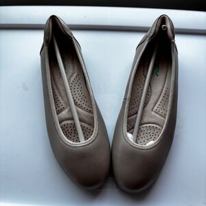 Apex Women's 7.5 NEW Ballet Flat Beige Taupe Shoes Versatile Stylish